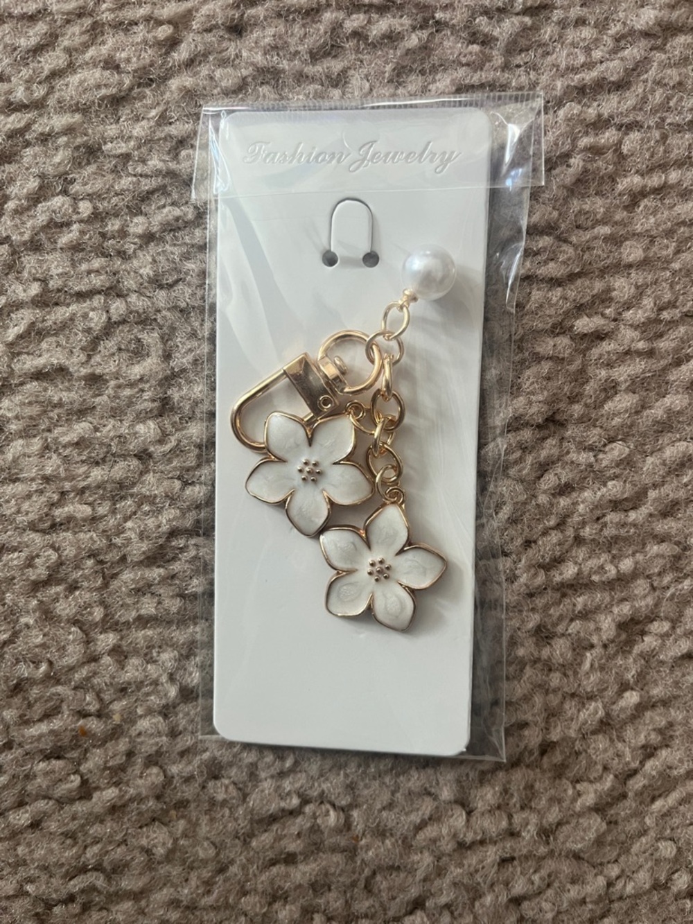 White Floral Enamel Keychain with Pearl Accent